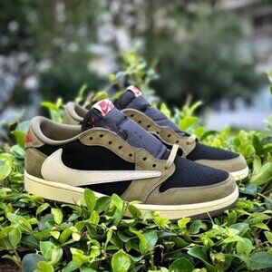 Travis Scott Air Jordan 1 Retro Low OG Dark Mocha